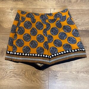 Ann Taylor Factory Mustard Yellow Medallion Drapey Pleat High Rise Shorts Sz 6